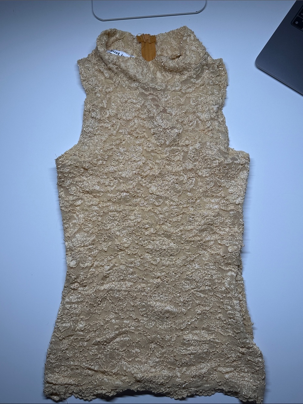 Vintage Sleeveless Lace Mock Neck Tank Top - yellow 💛